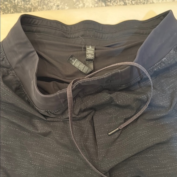 Lululemon Athletica men’s THE Shorts Size L 9in - Picture 2 of 8